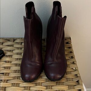 Shoemint Burgundy Ankle Boots